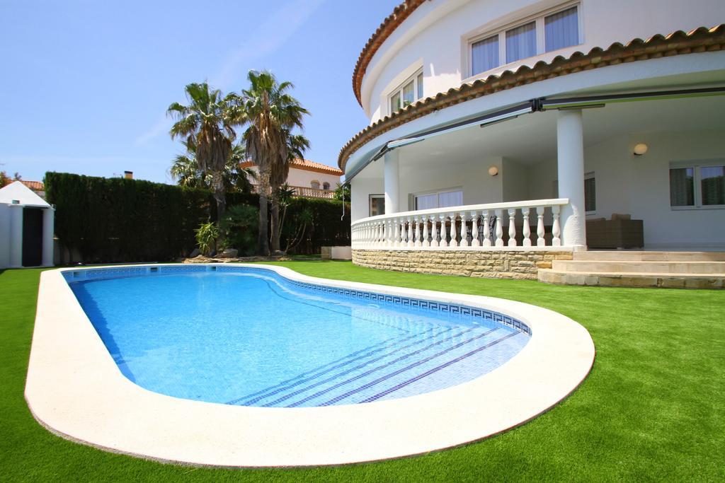 Arenda Villa Alamo Pino Alto Miami Playa Exterior photo